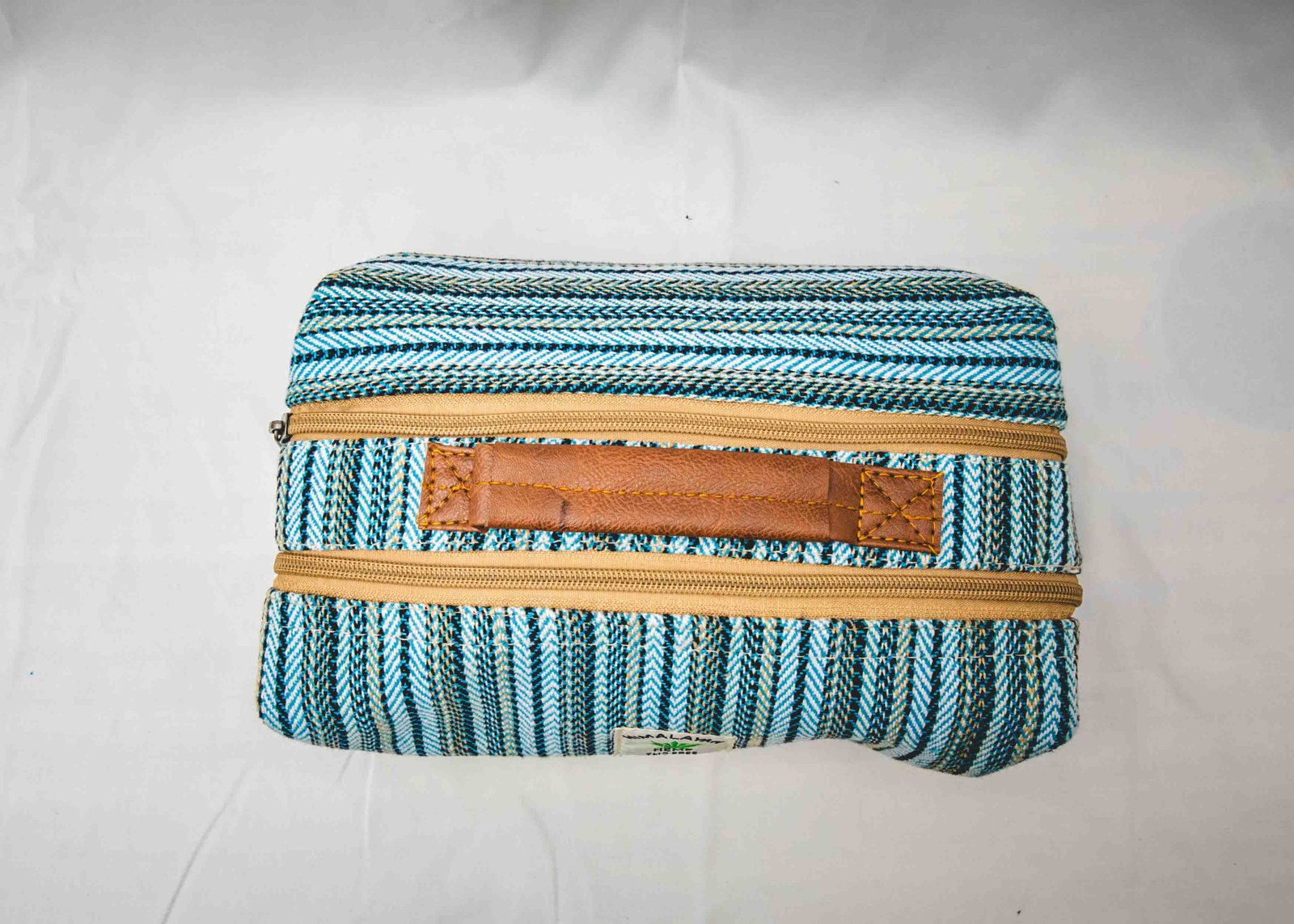 Himalayan Hemp Travel Toiletry Bag image 2
