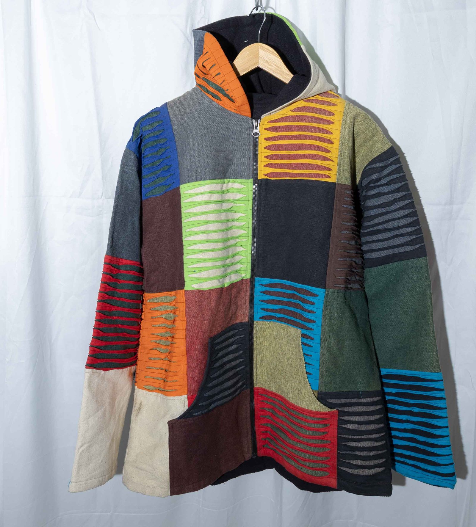 Nepal Patchwork Razor-Cut Hooded Jacket – Multicolour Zip-Up Boho Jacket